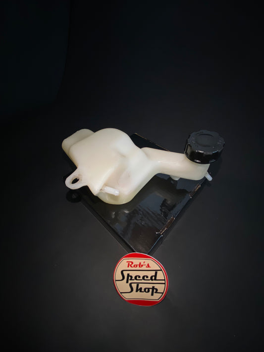 RG500 / RG400 coolant tank