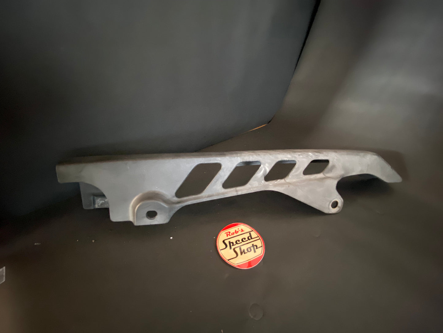 RG500 / RG400 chain guard