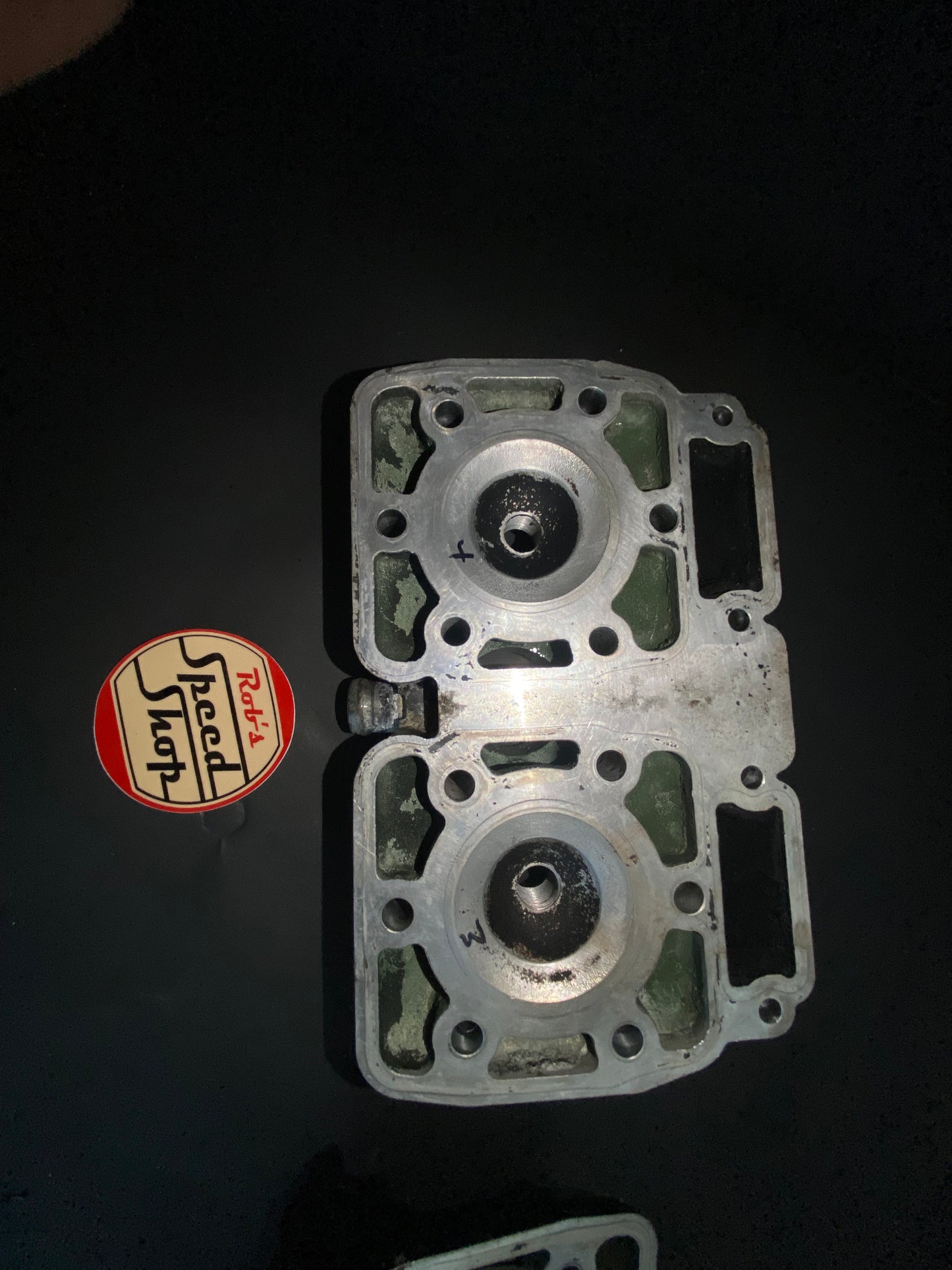 RG500 / RG400 engine carcass. No internal parts.