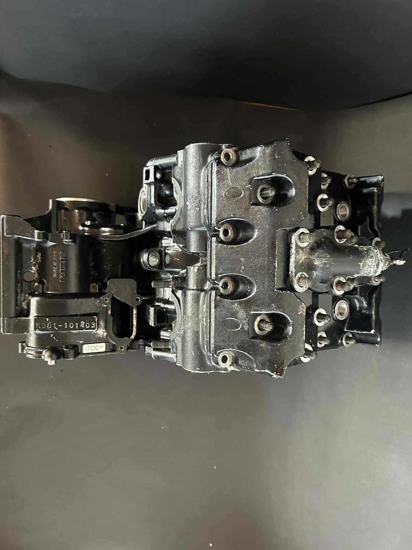 RG500 / RG400 engine carcass. No internal parts.