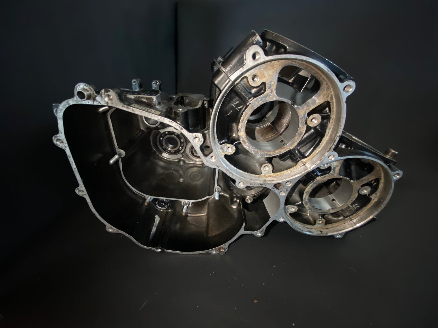 RG500 / RG400 engine carcass. No internal parts.