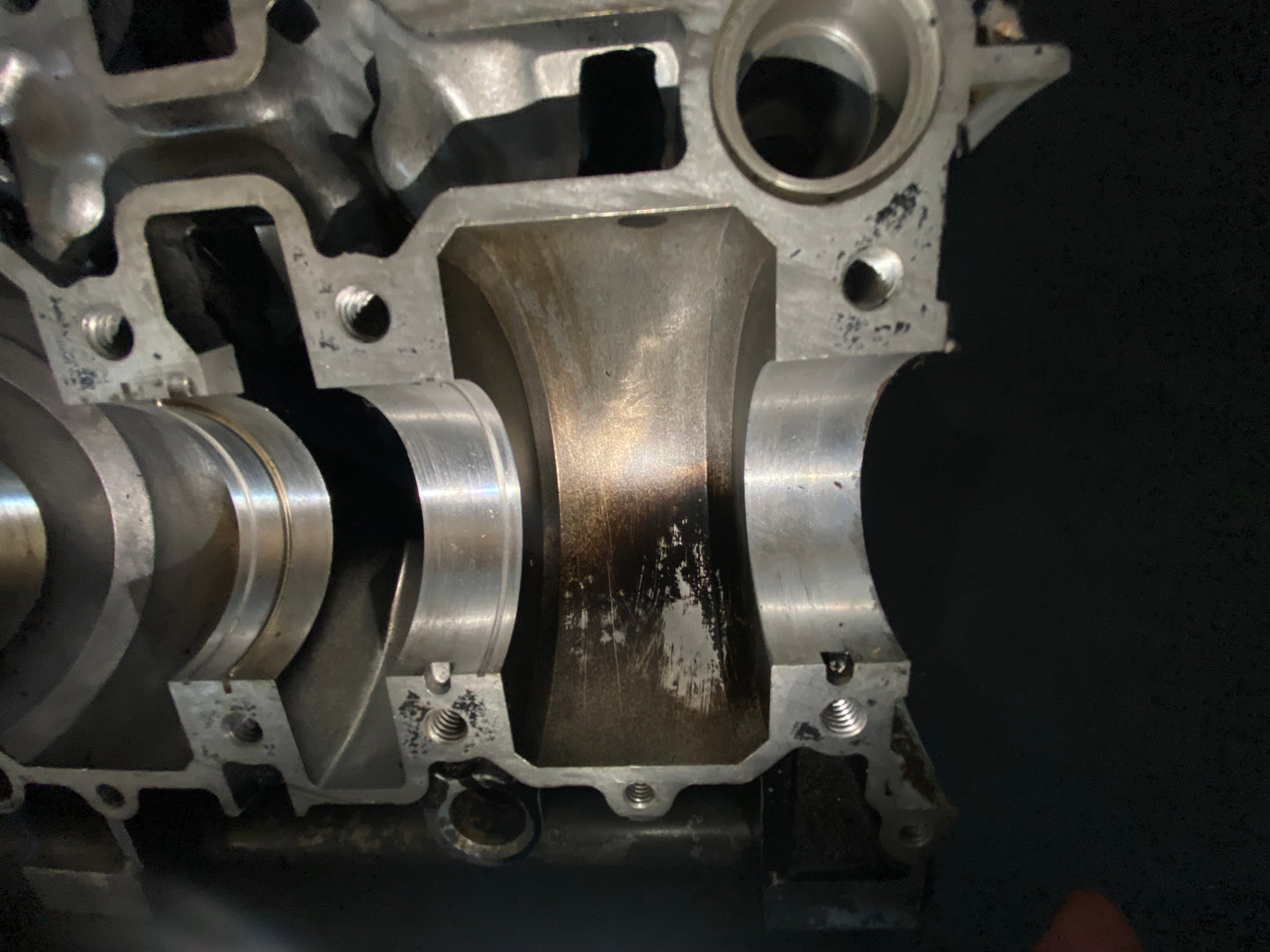 RG500 / RG400 engine carcass. No internal parts.