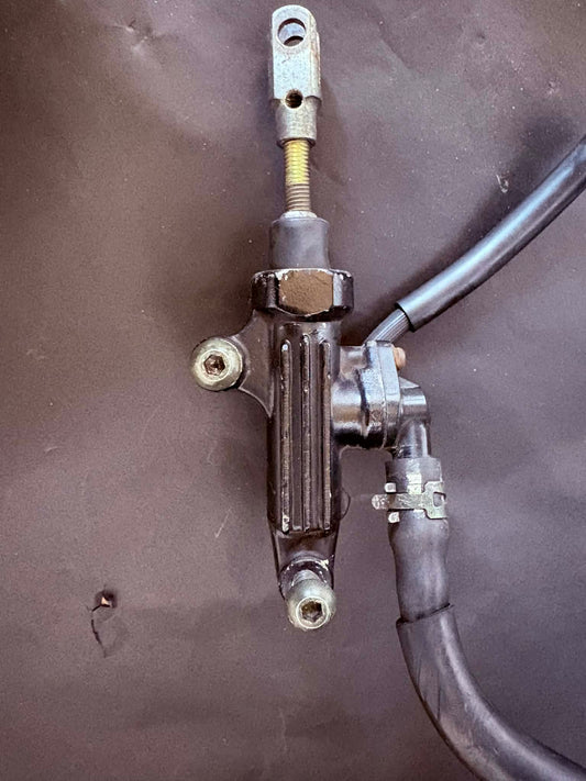 NISSIN TZ250 TZ125 caliper / master cylinder / hangar complete set.